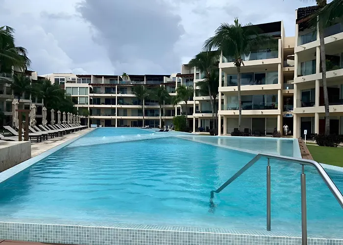 Beachfront Location At Elements *