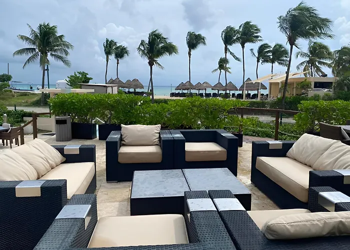 Beachfront Location At Elements Apartment