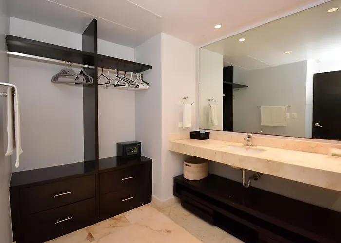 Apartment Beachfront Location At Elements