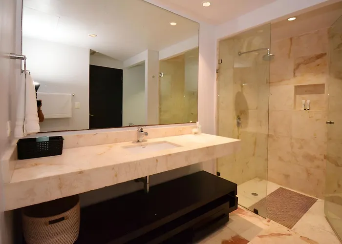 Apartment Beachfront Location At Elements Playa del Carmen